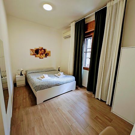 Guest House Il Glicine Stadio - Ospedale チェゼーナ エクステリア 写真